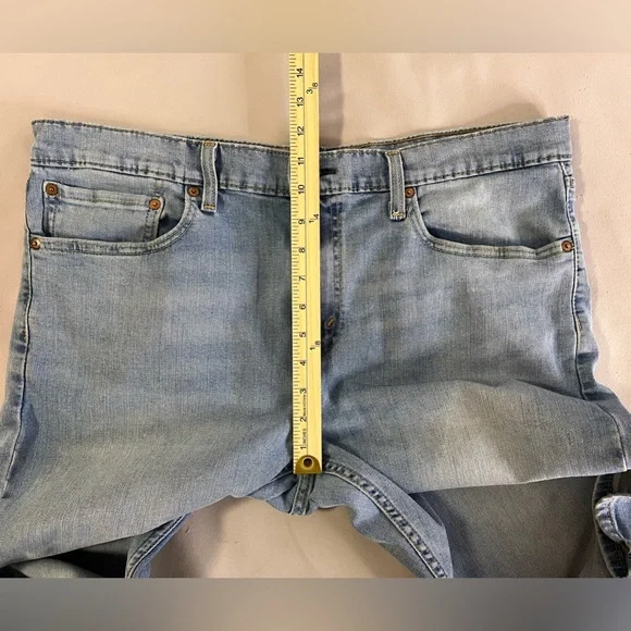 Levi's 502 Jeans Regular Tapered Mens Tag: 36x32 (MEASURED‎ 38x30)
